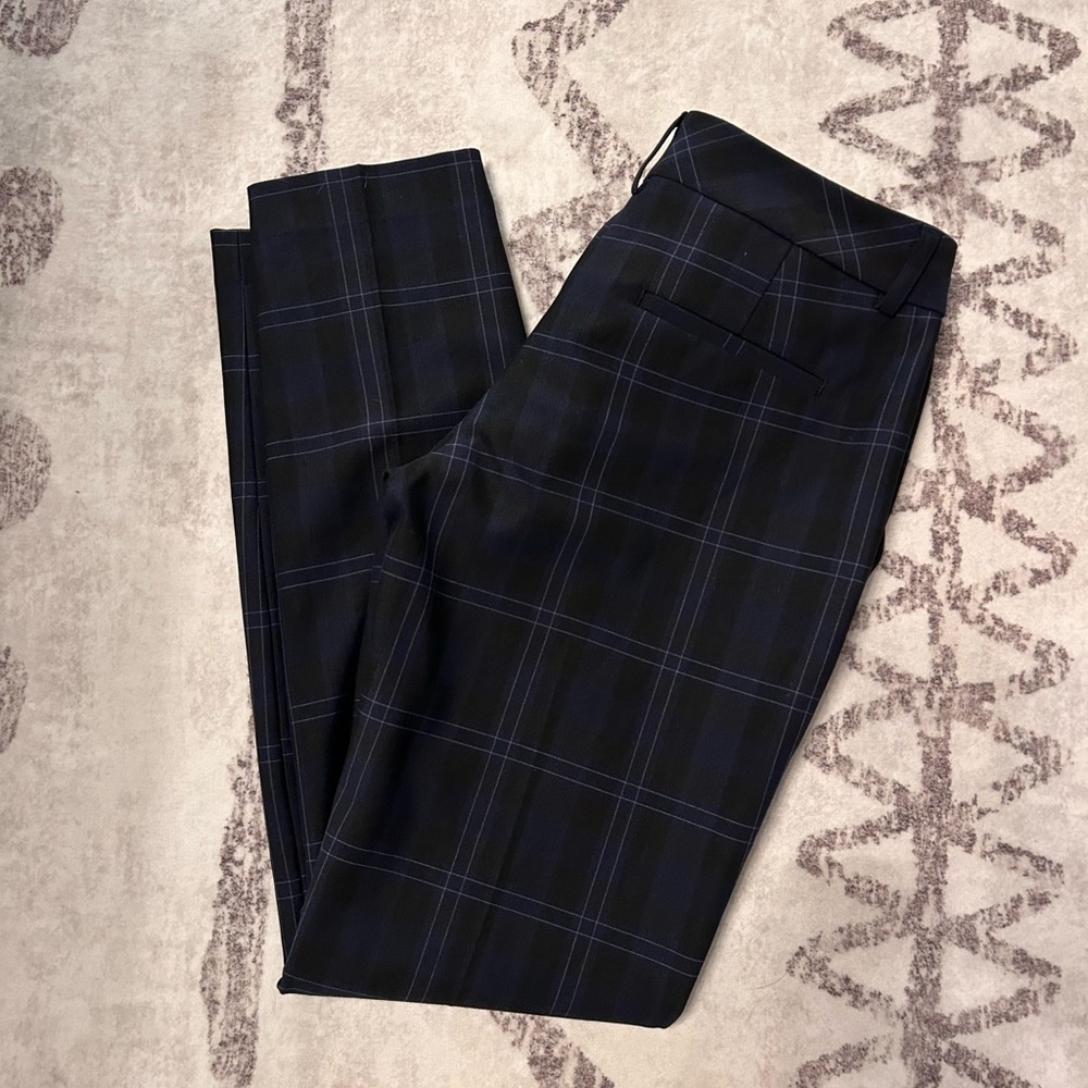 Express Columnist Ankle Pants / Size 2 Long / Black and Navy Blue / Low Rise